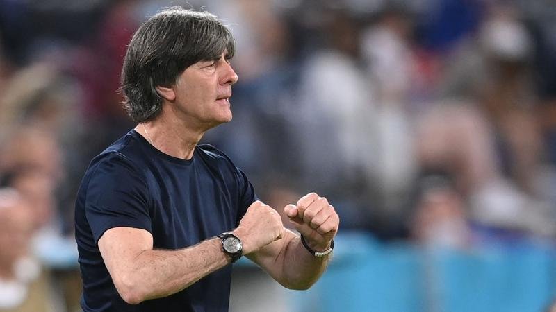 Joachim Low, mantan pelatih Jerman kini melatih di Ghana. (AFP)