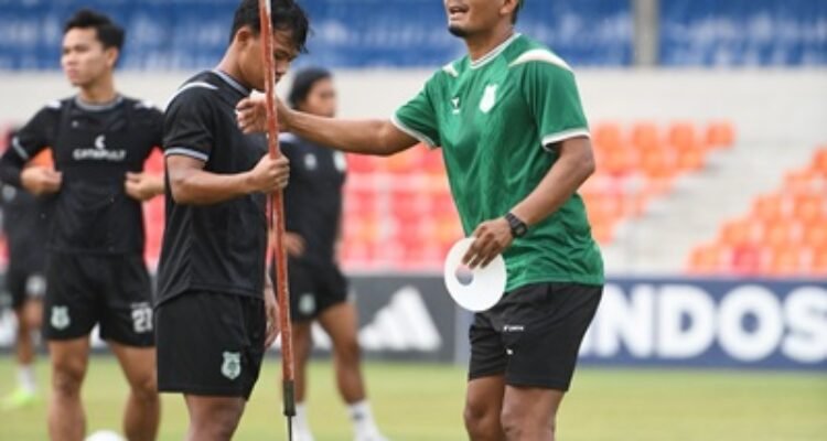 sesi latihan pemain PSMS jelang pertandingan melawan Persiraja di Banda Aceh, sabtu (2/5/2026) sore.