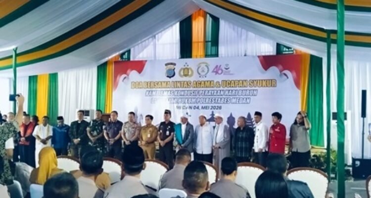 . Polrestabes Medan menggelar doa bersama lintas agama dan syukuran di halaman Mapolrestabes Medan, Jalan HM Moh Said, Senin (4/5/2026) .
