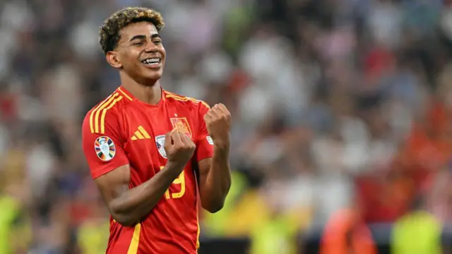 Lamine Yamal menjadi salah satu pemain andalan Spanyol saat menghadapi Tanjung Verde dalam penyisihan Grup H Piala Dunia 2026. Foto; google Lamine Yamal menjadi salah satu pemain andalan Spanyol saat menghadapi Tanjung Verde dalam penyisihan Grup H Piala Dunia 2026. Foto; google