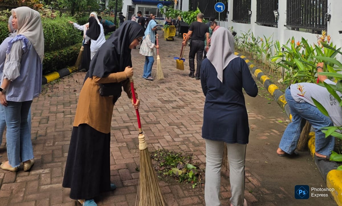 IMG-20260606-WA0019 ASN DPRD Medan gelar gotong royong dalam program Jumat Asri. (Ist)