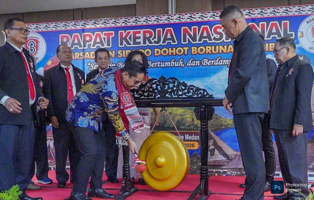 Wali Kota Medan Rico Waas, membuka Rakernas Persadaan Siboro Dohot Boruna (Parsibo). (Kominfo Medan Dok)