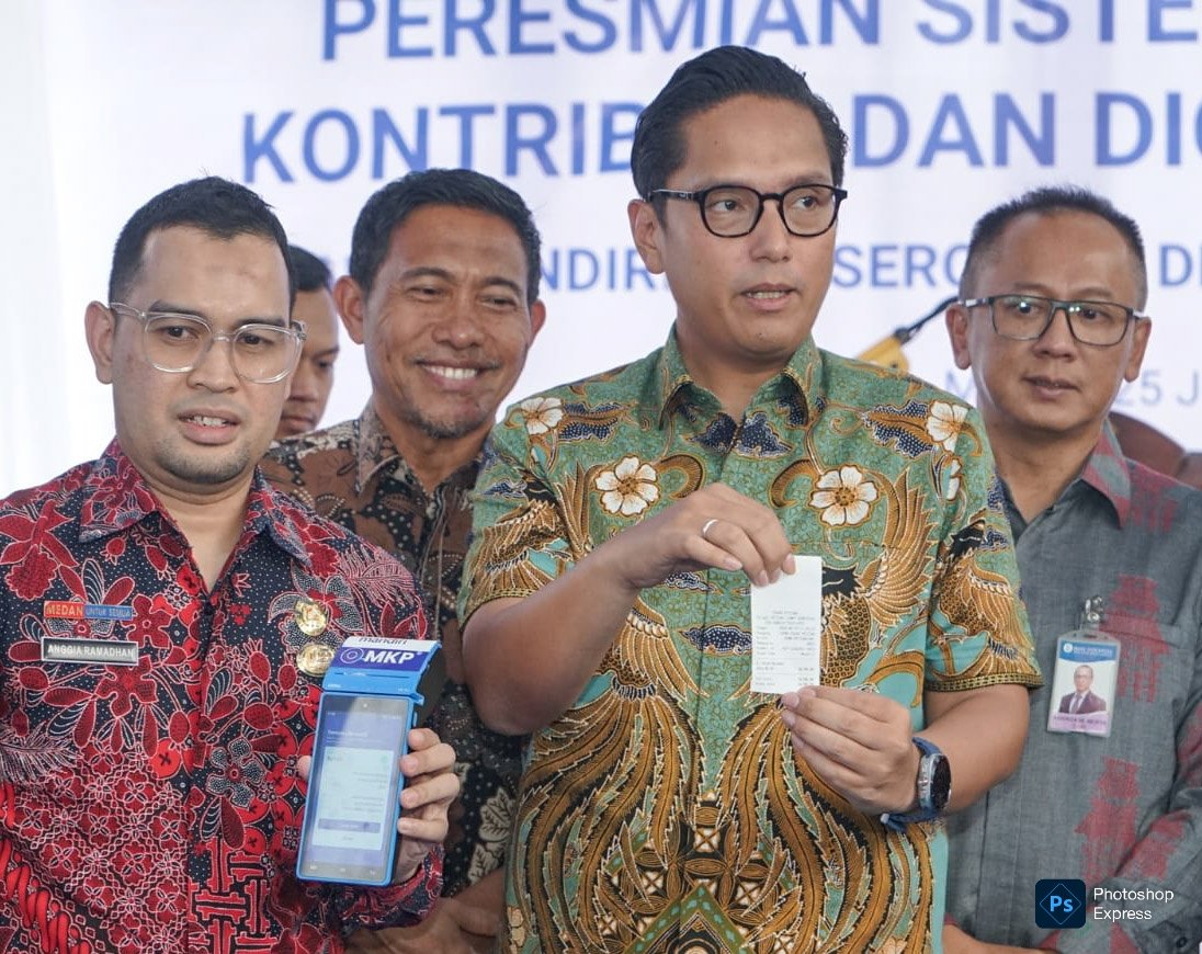 Wali Kota Medan, Rico Waas, secara resmi meluncurkan Sistem Pembayaran Kontribusi dan Digitalisasi Pasar di Pasar Tradisional Petisah. (Ist)