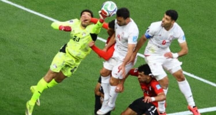 Mesir lolos ke babak 32 besar usai menahan imbang Iran 1-1. (Foto : Google)