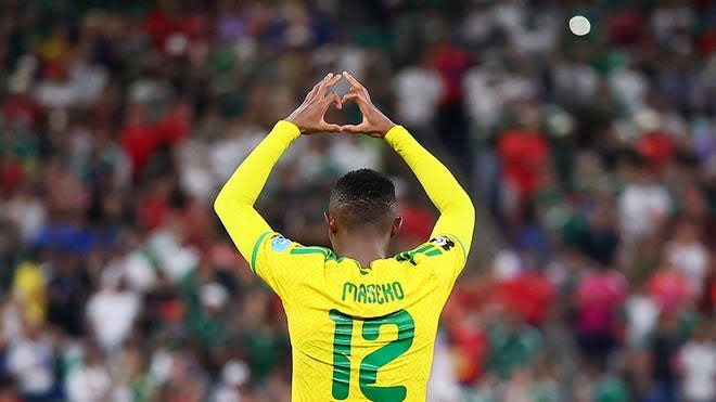 Penyerang Meksiko T Maseko tetap menjadi andalan Afrika Selatan saat menghadapi Kanada di babak 32 besar Piala Dunia. Foto: google