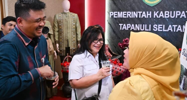 Evita Nursanty didampingi Bobby Nasution saat berkunjung ke PRSU. (Kominfo Sumut Dok)
