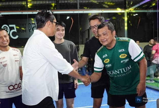 Rico Waas hadir dalam penutupan kejuaraan cabang olahraga Padel. (Kominfo Medan Dok)