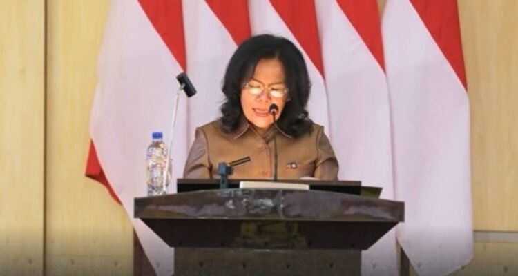 Juru bicara Fraksi Partai Golkar, Modesta Marpaung