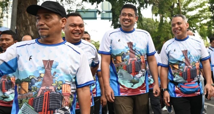 Gubernur Sumatera Utara, Muhammad Bobby Afif Nasution menghadiri Semarak Funwalk BUMD yang digelar oleh 6 Badan Usaha Milik Daerah Provinsi Sumatera Utara berpusat di pelataran pakir Bank Sumut. (Ist)