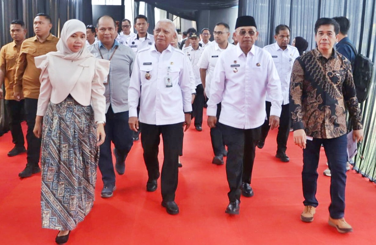 Bupati Simalungun Anton Achmad Saragih mendampingi Wagub Sumut, Surya saat melakukan kunjungan di KEK Sei Mangke, Rabu (26/8/2026). Foto: dokumsn Dinas Kominfo Simalungun