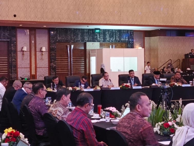 20260909_170637_resize_64 Rapat Koordinasi Gubernur se-Sumatera dalam Rangka Pertemuan Tingkat Menteri Indonesia-Malaysia- Thailand Growth Triangle (IMT-GT), yang dihadiri Menteri Dalam Negeri Tito Karnavian serta para Gubernur ze-Sumatera di Hotel JW Marriot Medan, Rabu (9/9/2026).
