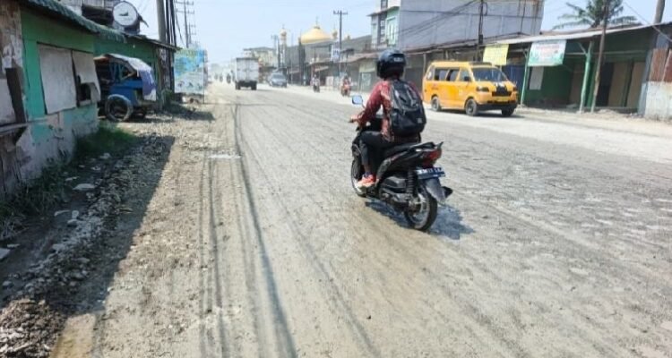 Kondisi Jalan Veteran, Pasar 9 Manunggal, Kelurahan Tanjung Mulia, Kecamatan Medan Deli