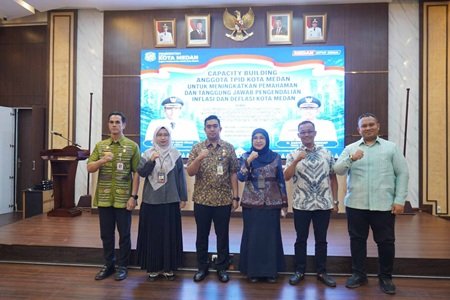 WhatsApp Image 2026-09-03 at 20.25.45 Kegiatan Capacity Building Anggota TPID Kota Medan untuk Meningkatkan Pemahaman dan Tanggung Jawab dalam Pengendalian Inflasi dan Deflasi Kota Medan, Kamis (3/9/2026), di Ruang Rapat III Kantor Wali Kota Medan.