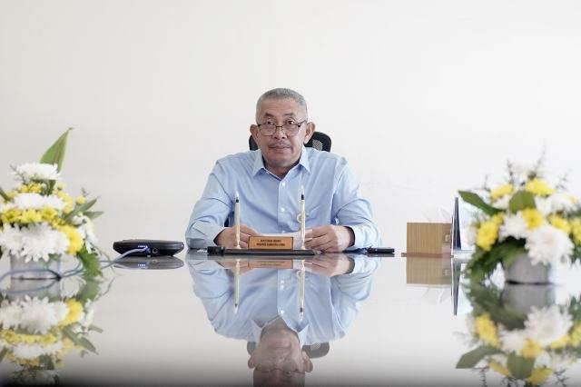 Pj Sekretaris Daerah Provinsi Sumatera Utara (Sumut) Sulaiman Harahap membuka Webinar Sesi XI "Akuntabilitas Pengadaan Barang/Jasa, Tanggung Jawab Kontrak hingga Tindak Lanjut Hasil Pemeriksaan" secara virtual melalui aplikasi Zoom meeting dari ruang Rapat Sekda Kantor Gubernur Sumut Jalan Diponegoro Kota Medan, Selasa (7/7/2026). Foto/Diskominfo Sumut 