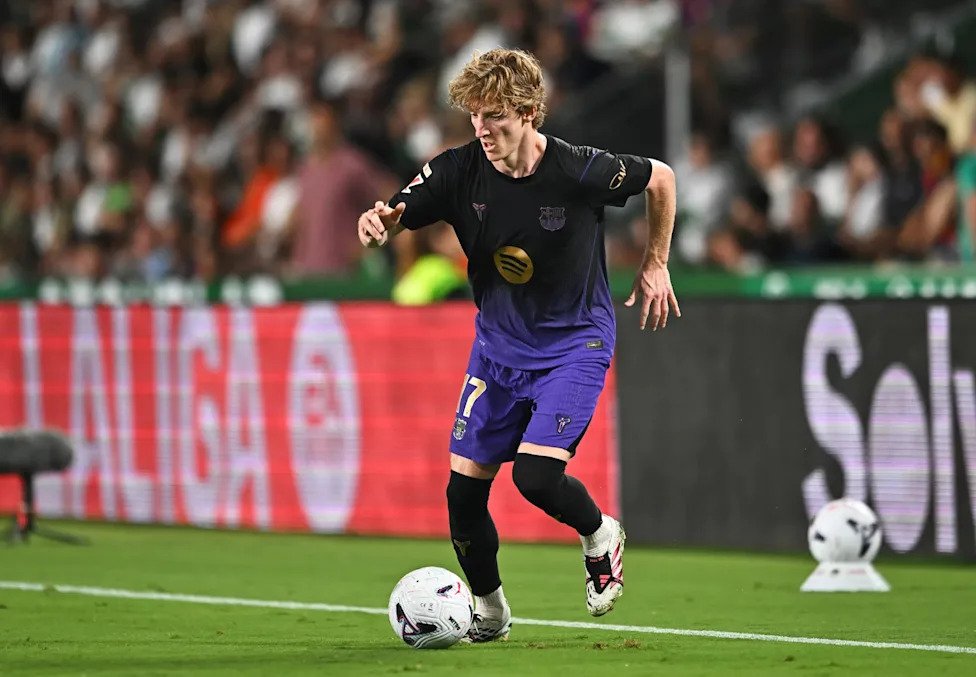 Anthony Gordon saat tampil melawan El Che dalam laga perdana Liga Spanyol musim 2026/2027. Gordon tampil maksimal dengan menyumbangkan dua assist. Foto: IST
