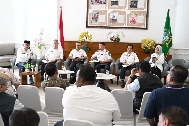 Temu Pers bersama dengan Dinas Kebudayaan, Pariwisata dan Ekonomi Kreatif Provinsi Sumatera Utara dengan tema "Program Prioritas, Proyek Strategis dan Kegiatan Unggulan OPD" Kegiatan ini difasilitasi Dinas Kominfo Sumut yang berlangsung di Lobby Dekranasda Lantai 1 Kantor Gubernur Sumut Jalan Diponegoro Nomor 30 Medan, Rabu (1/4/2026). Foto/Diskominfo SumutÂ